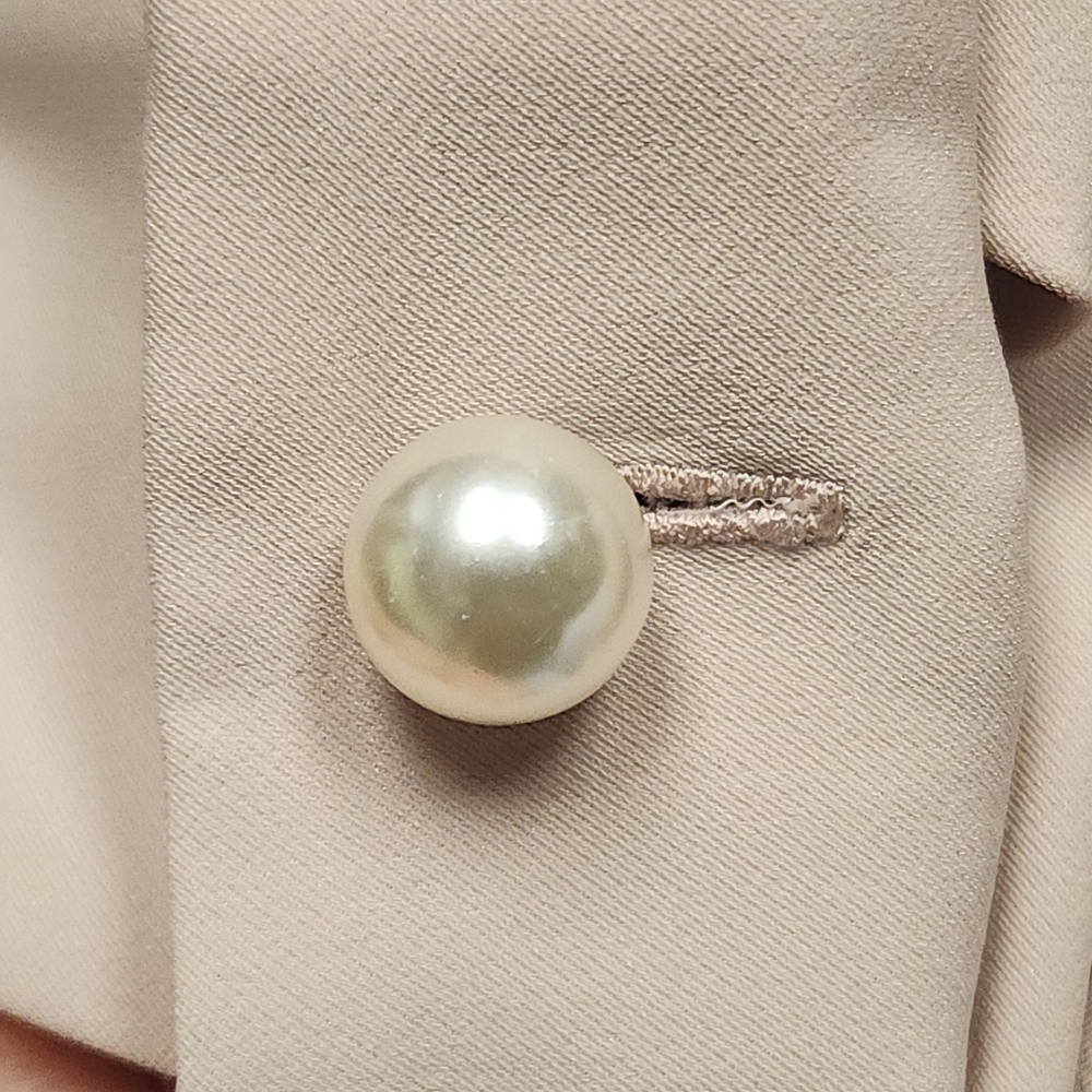 ZARA Cream Sheer V-Neck Blouse Pearl Cuff Sleeve Size S - Picture 7 of 10